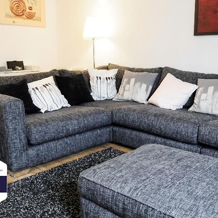 Peaceful And Quiet Apartment In A Bustling City Единбург Екстериор снимка
